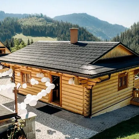 V Raztoke Chalet