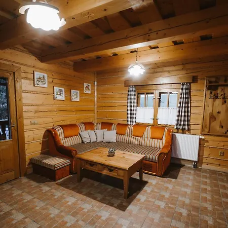 V Raztoke Chalet